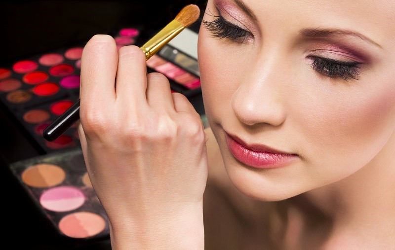 Makeup artist tricks for flawless skin