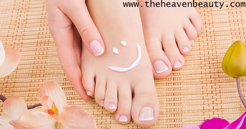 moisturizer - monsoon foot care tips