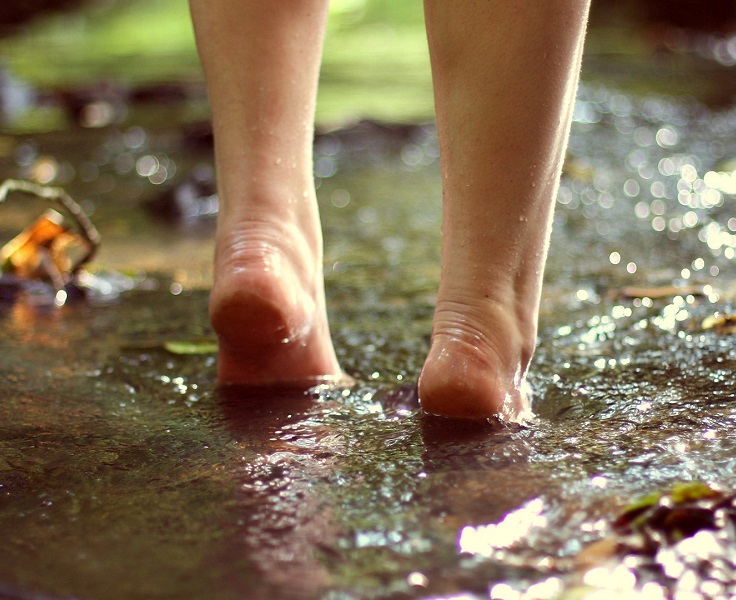 Monsoon foot care tips that you must follow