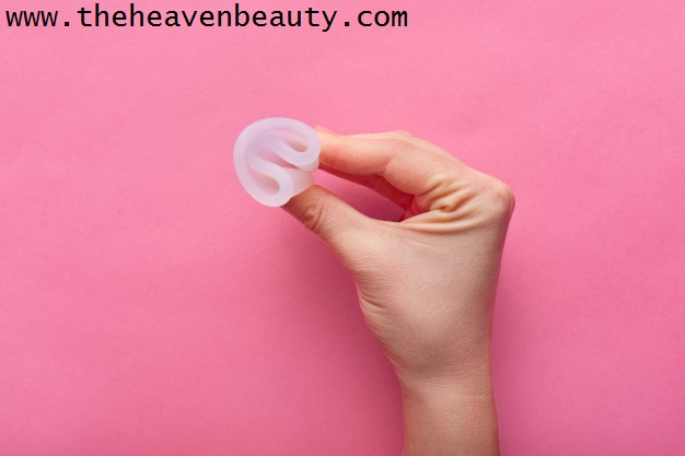 How to insert a menstrual cup - C-fold method